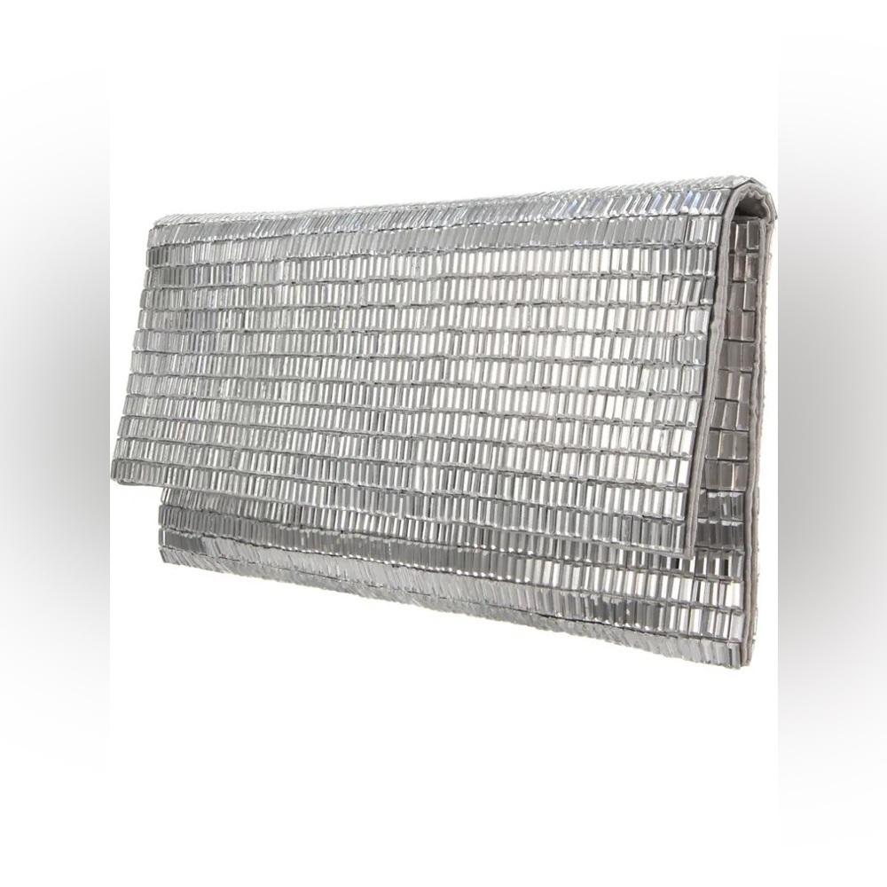 ‼️RARE‼️🎸Nina🎸🔥NWT🔥Crystal Foldover Clutch in Silver